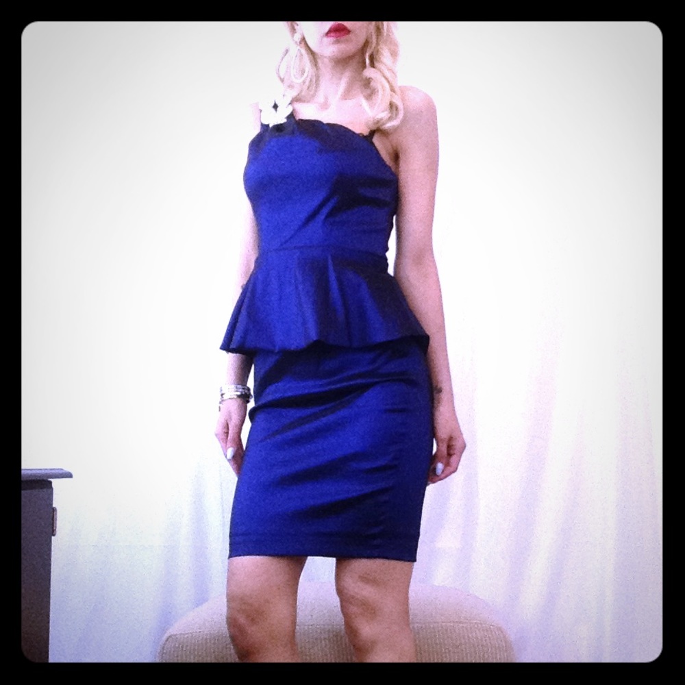 NEW. CACHE one shoulder cocktail dress